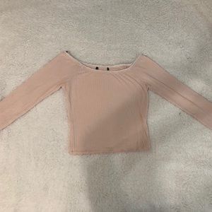 Light pink cropped long sleeve shirt